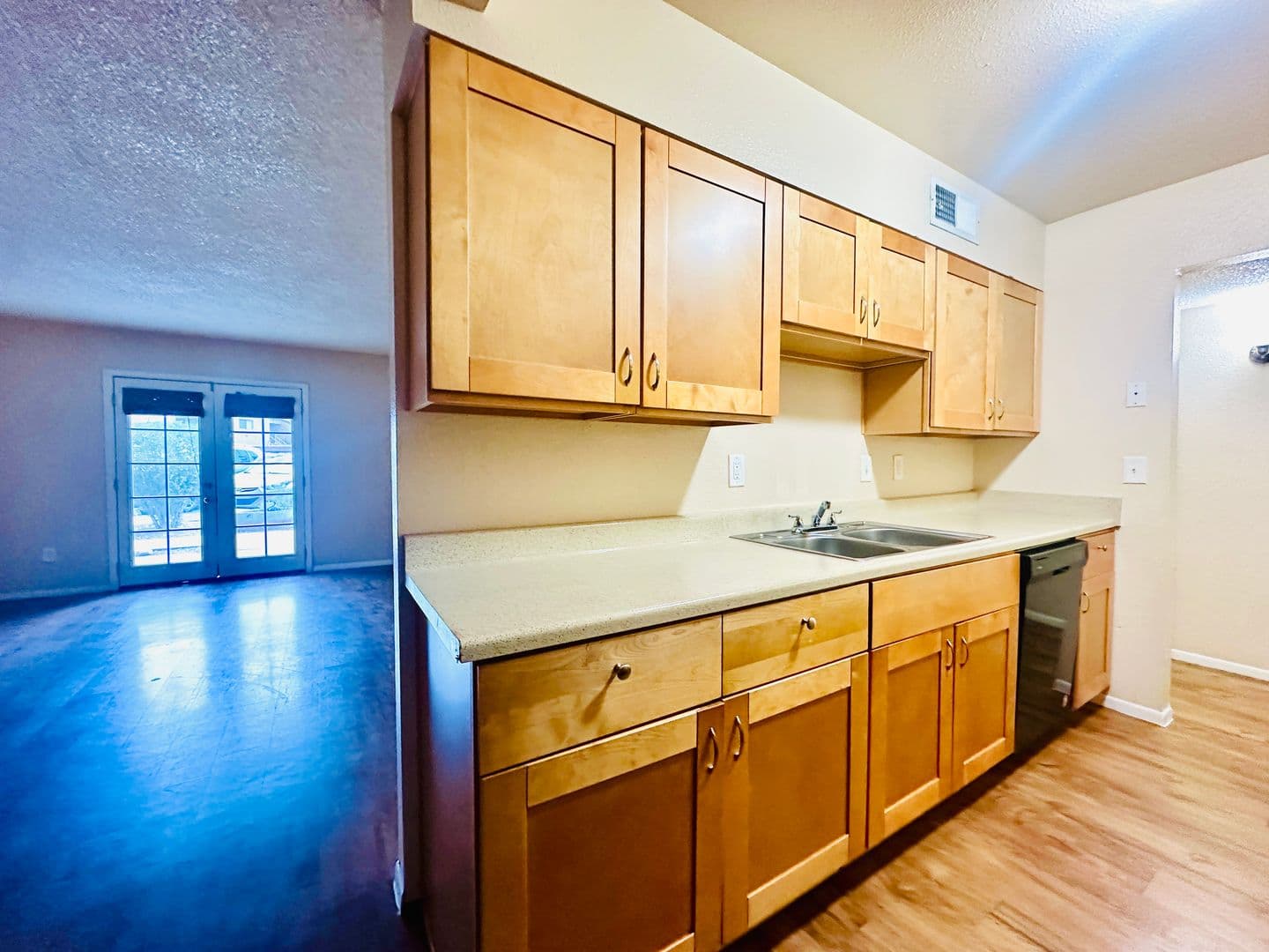 Tucson Apartment: 8750 E Cooper St