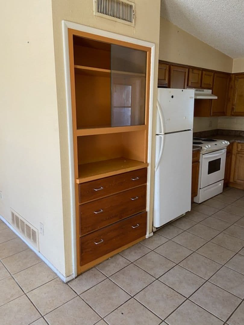 Tucson Apartment: 1707 E Adelaide Dr