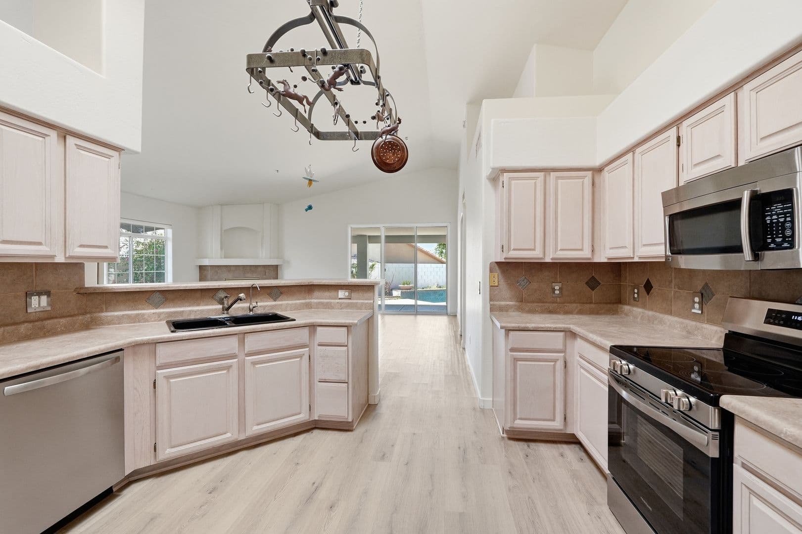 Scottsdale House: 10860 N. 118th Way