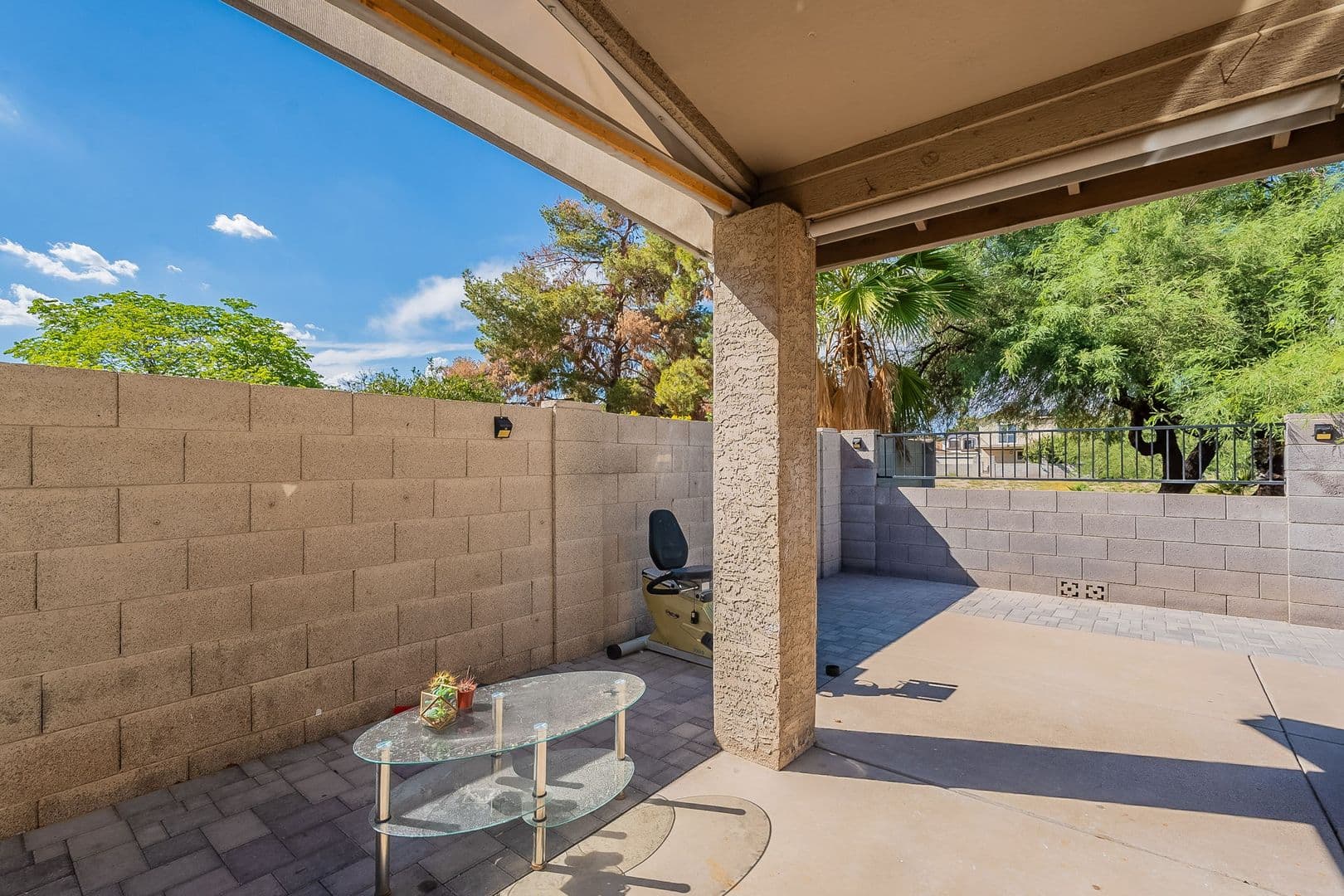 Phoenix House: 766 E Rosemonte Dr