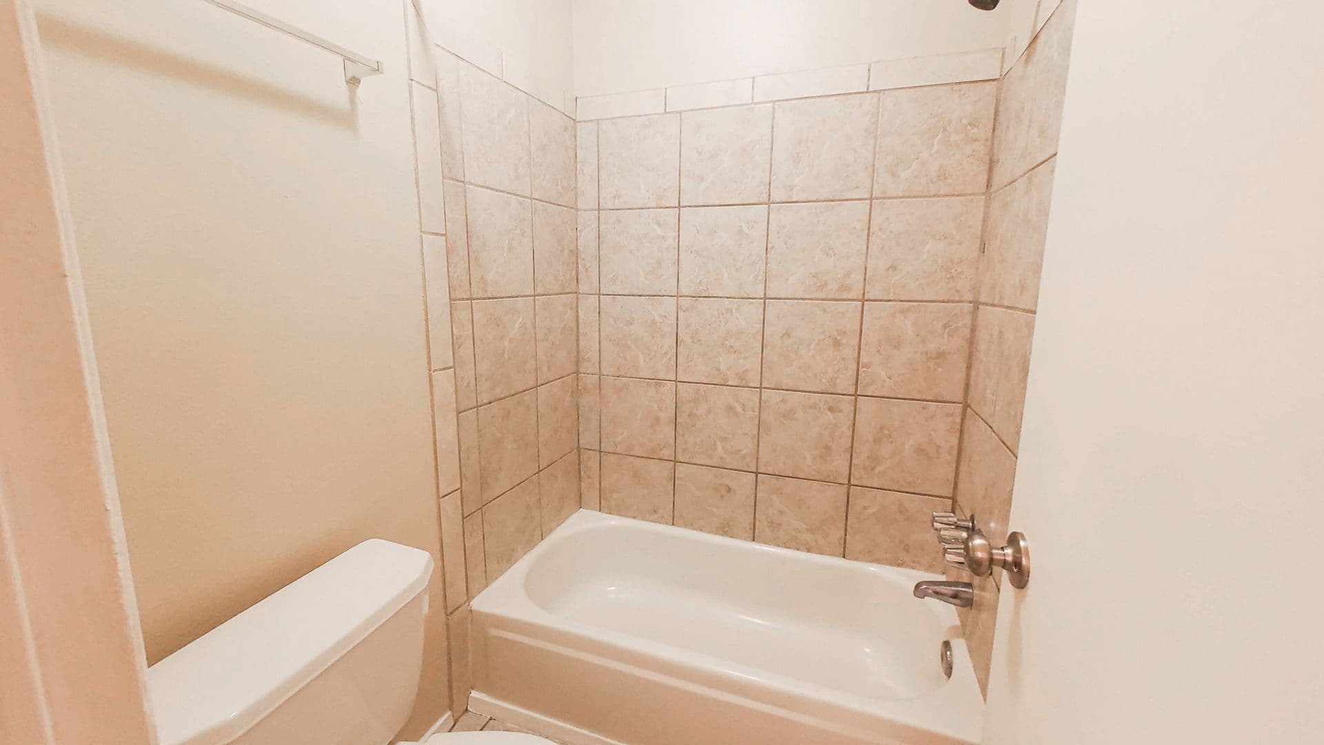 Tucson Apartment: 5803 N Camino Esplendora