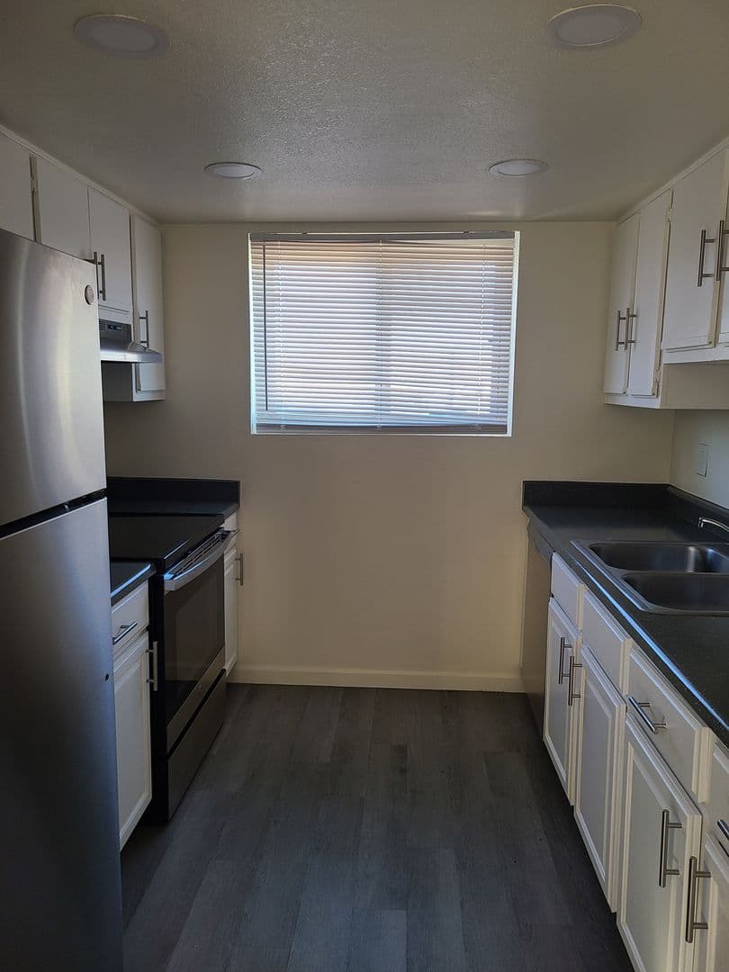Youngtown Apartment: 11350 W Tennessee Ave Unit 21