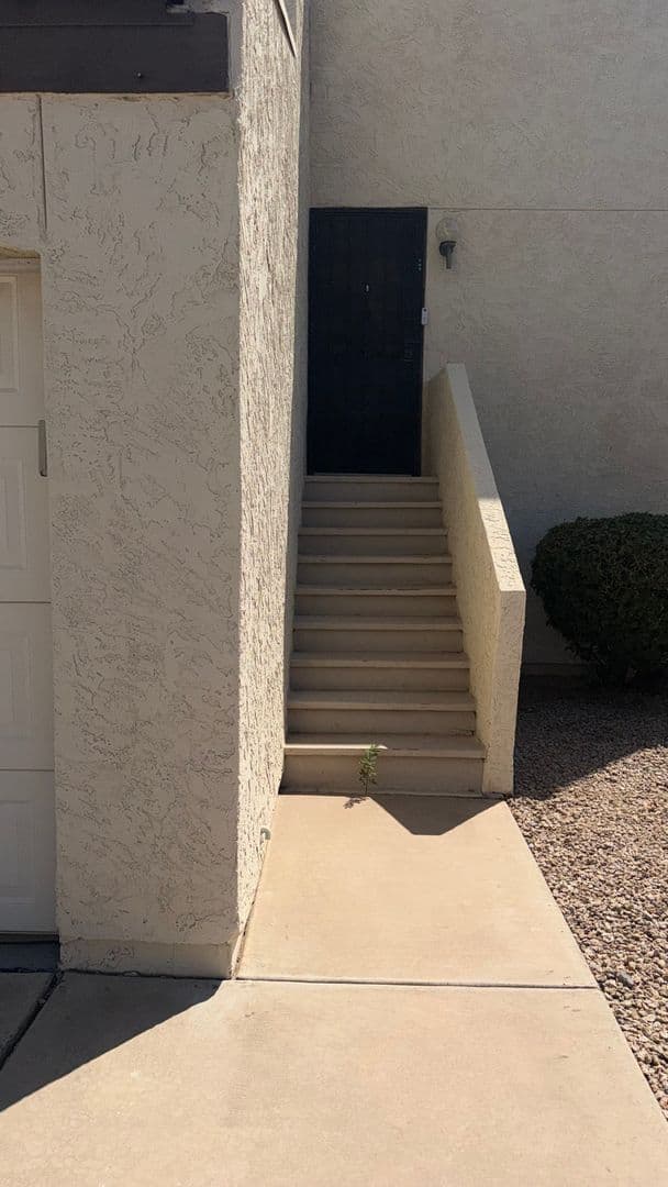 Phoenix Townhome: 9801 N. 5th St