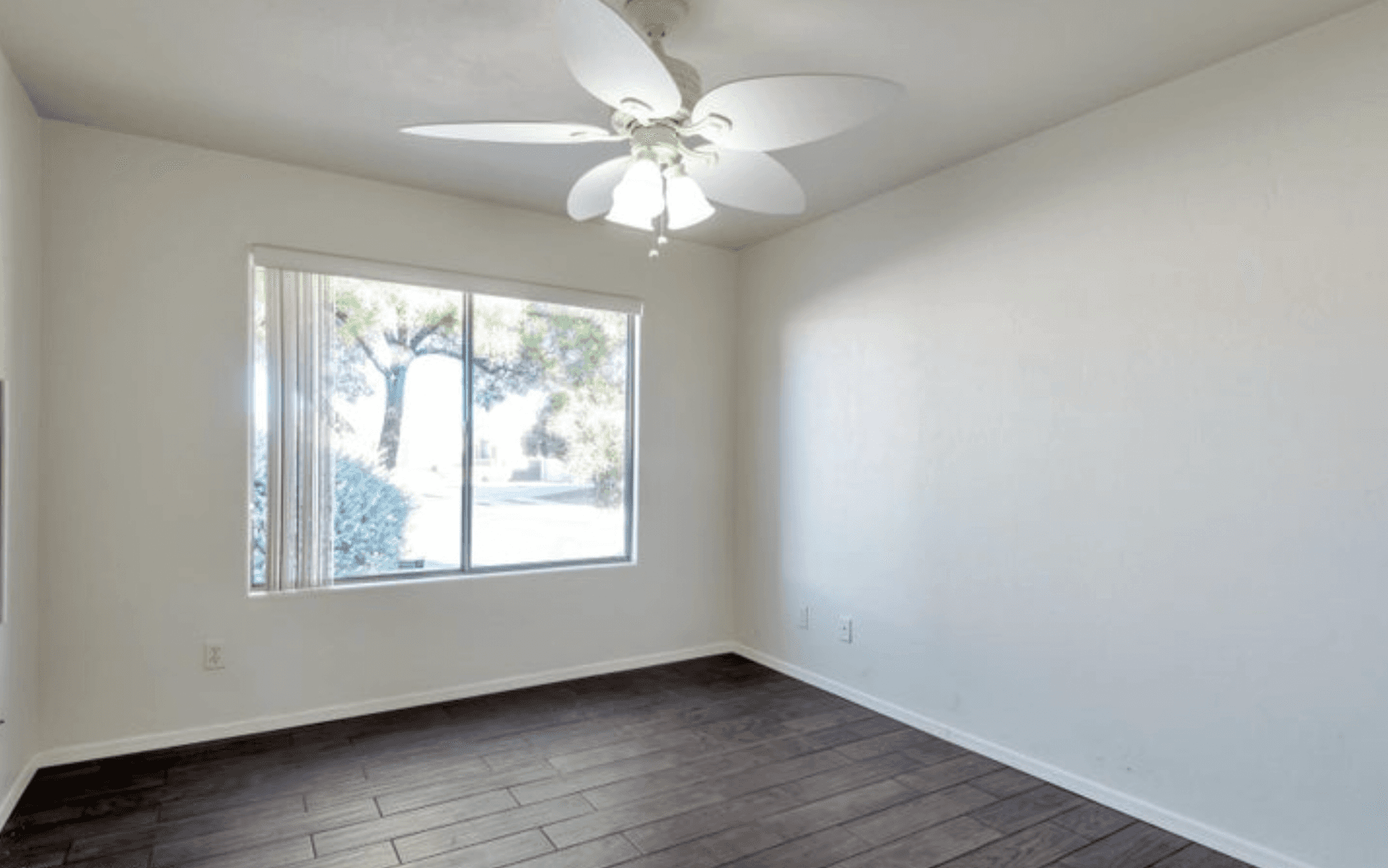Tucson House: 355 W Greys Rd