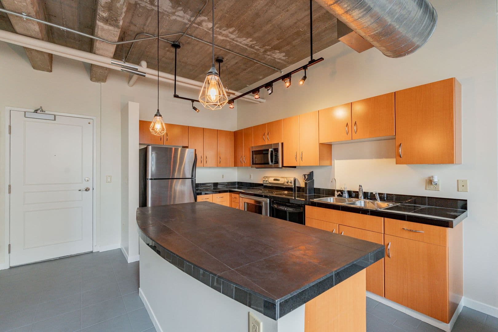 Phoenix House: 114 W Adam St Unit 301