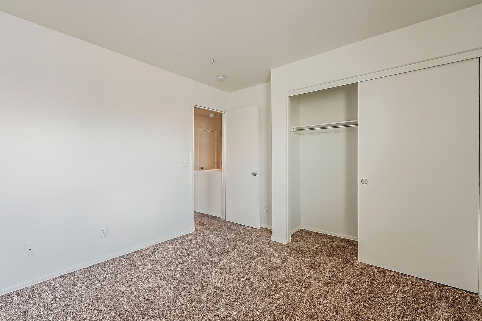 Phoenix Townhome: 3022 E Donner Dr