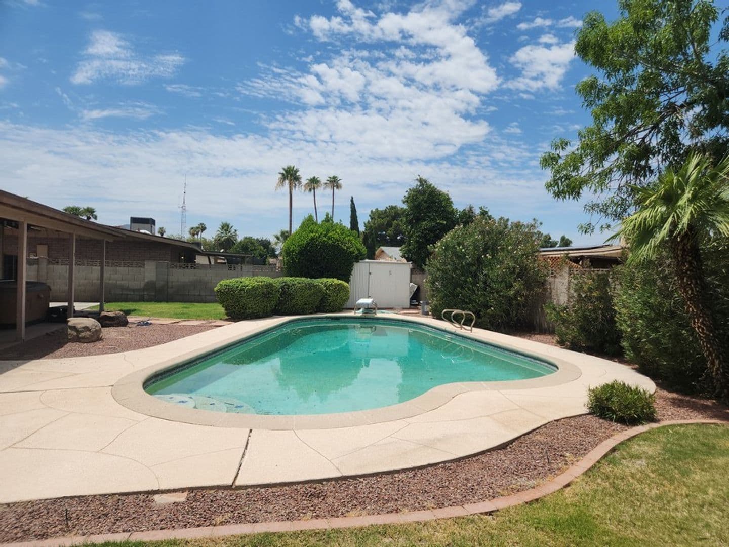Glendale House: 4330 W Royal Palm Rd