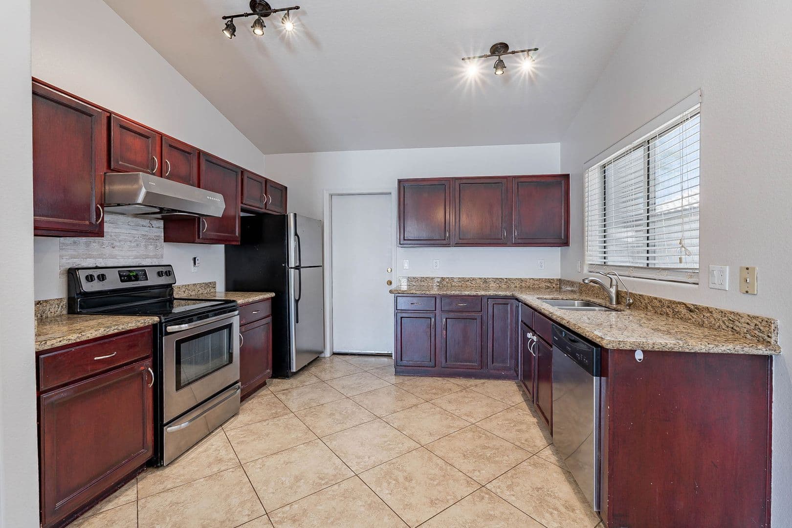 Chandler House: 5463 W Geronimo St