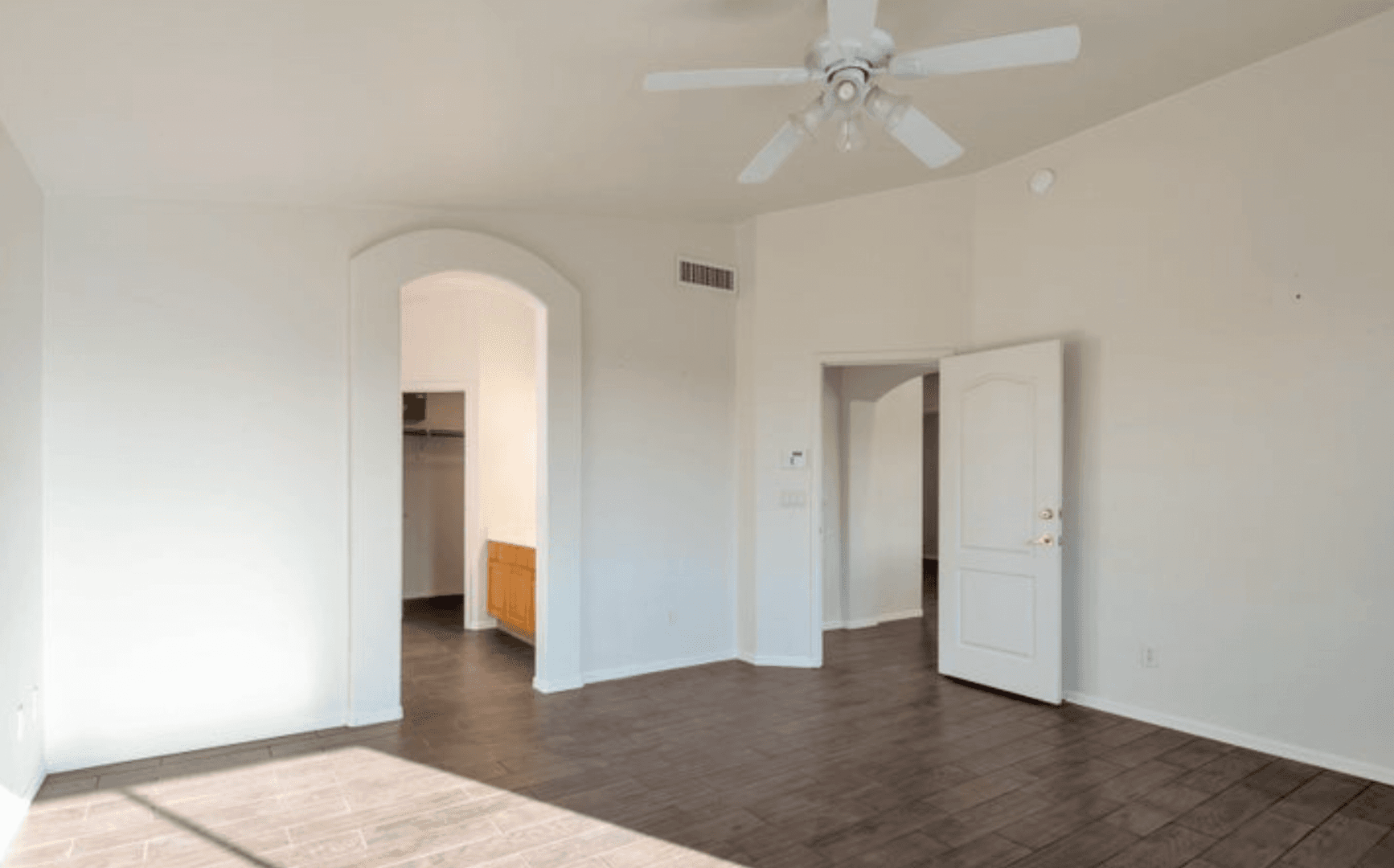 Tucson House: 355 W Greys Rd
