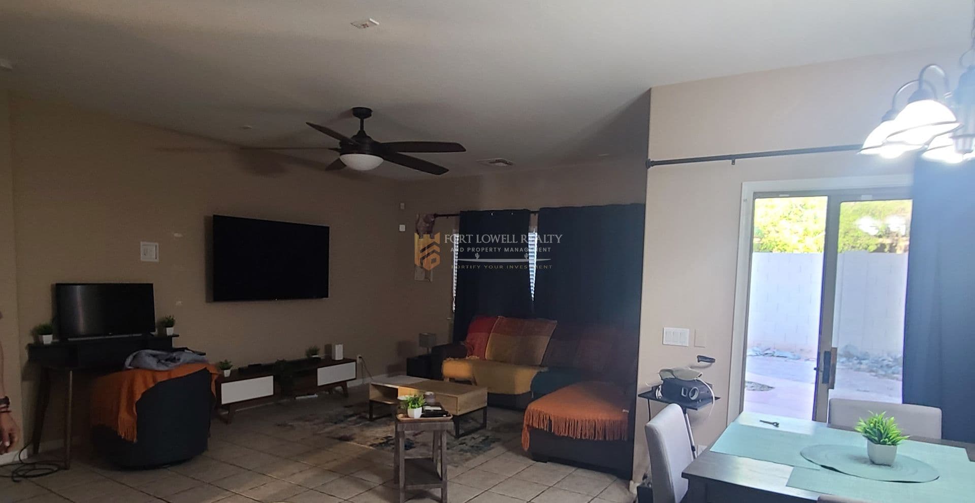 Glendale House: 7323 N 82nd Ave
