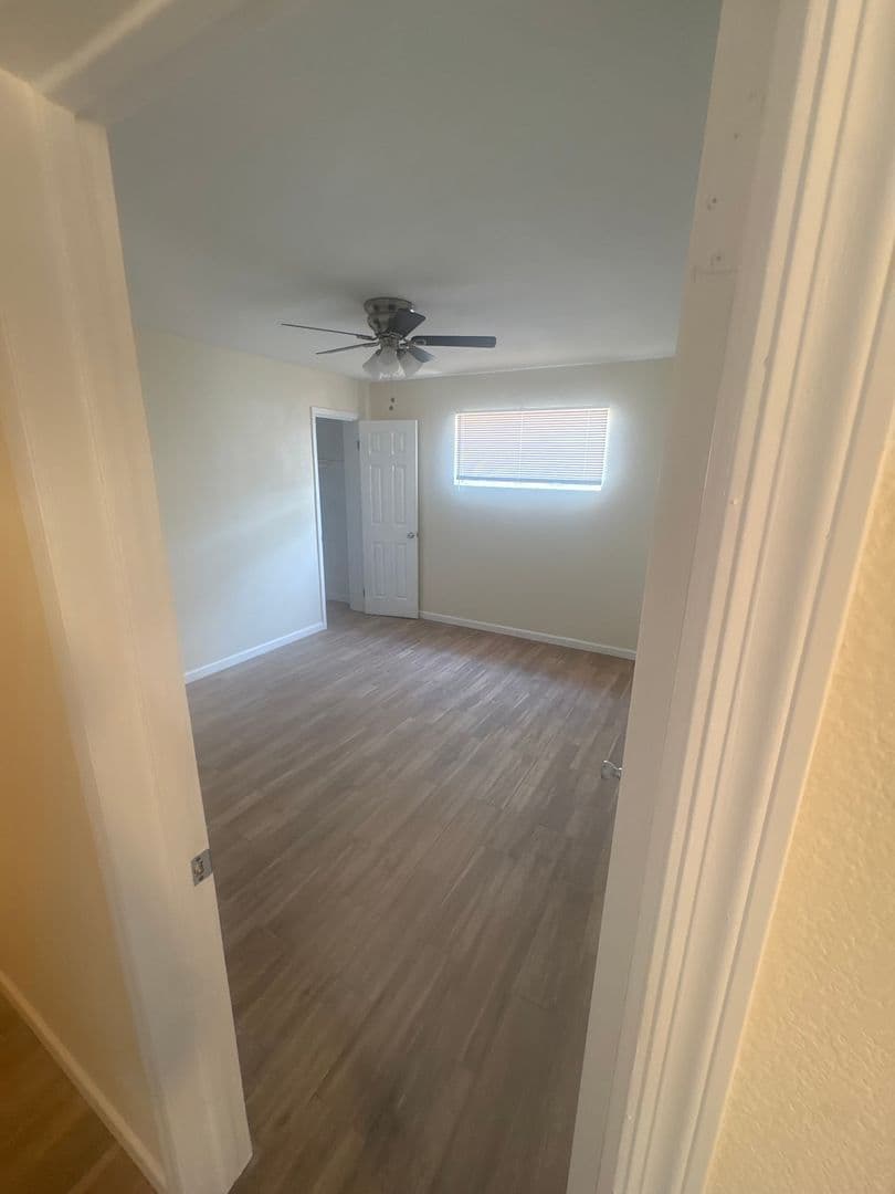 Phoenix House: 2746 W Glenrosa Ave