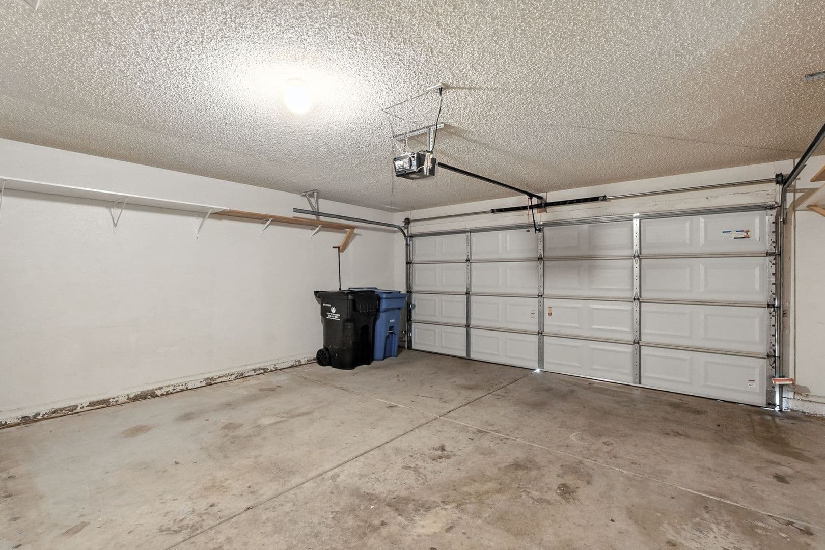 Phoenix House: 766 E Rosemonte Dr