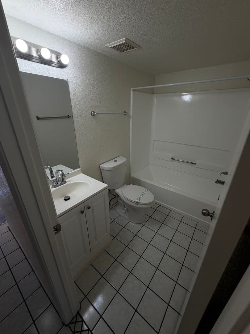 Tempe Apartment: 1201 S McClintock Dr