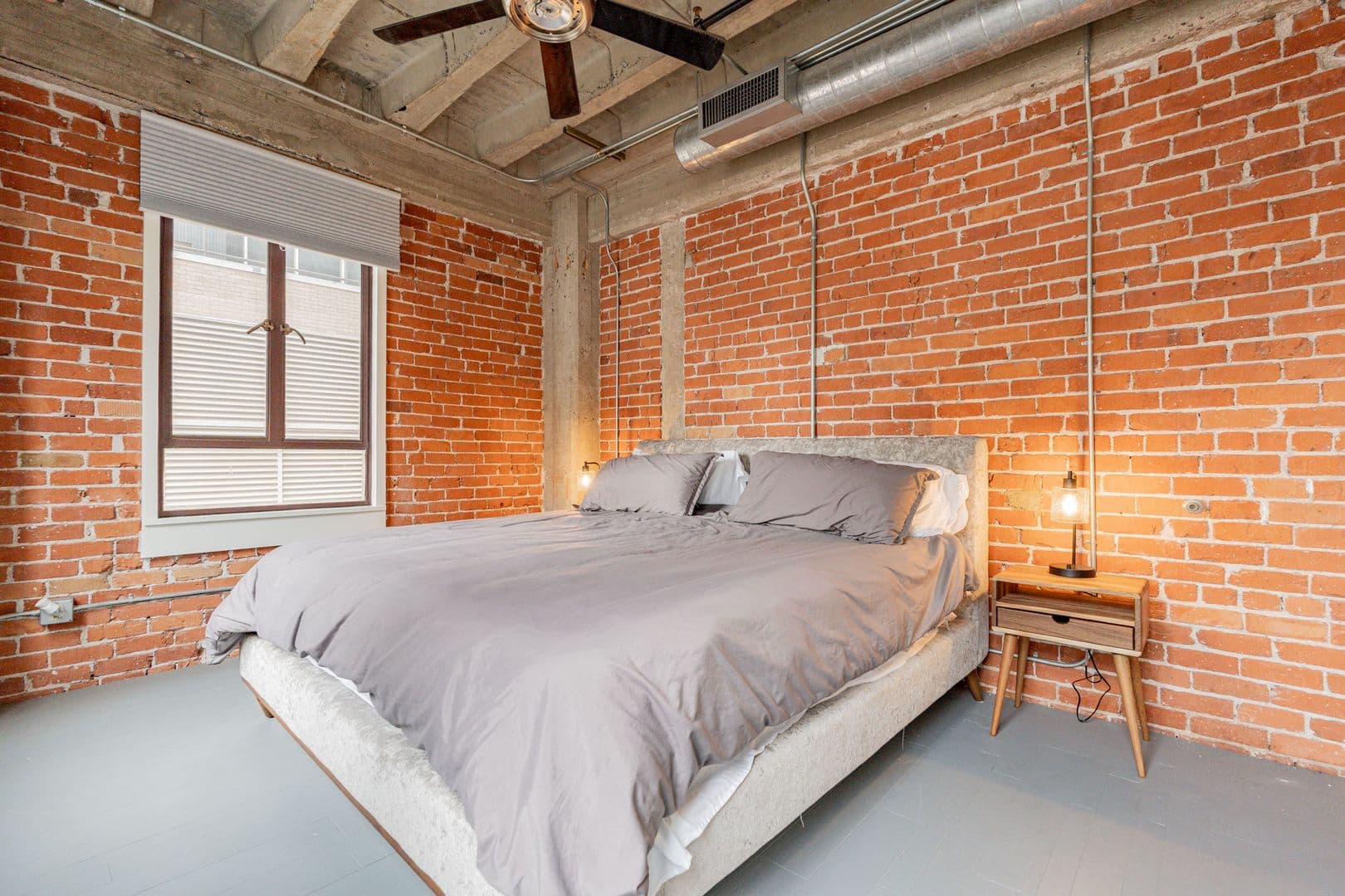Phoenix House: 114 W Adam St Unit 301