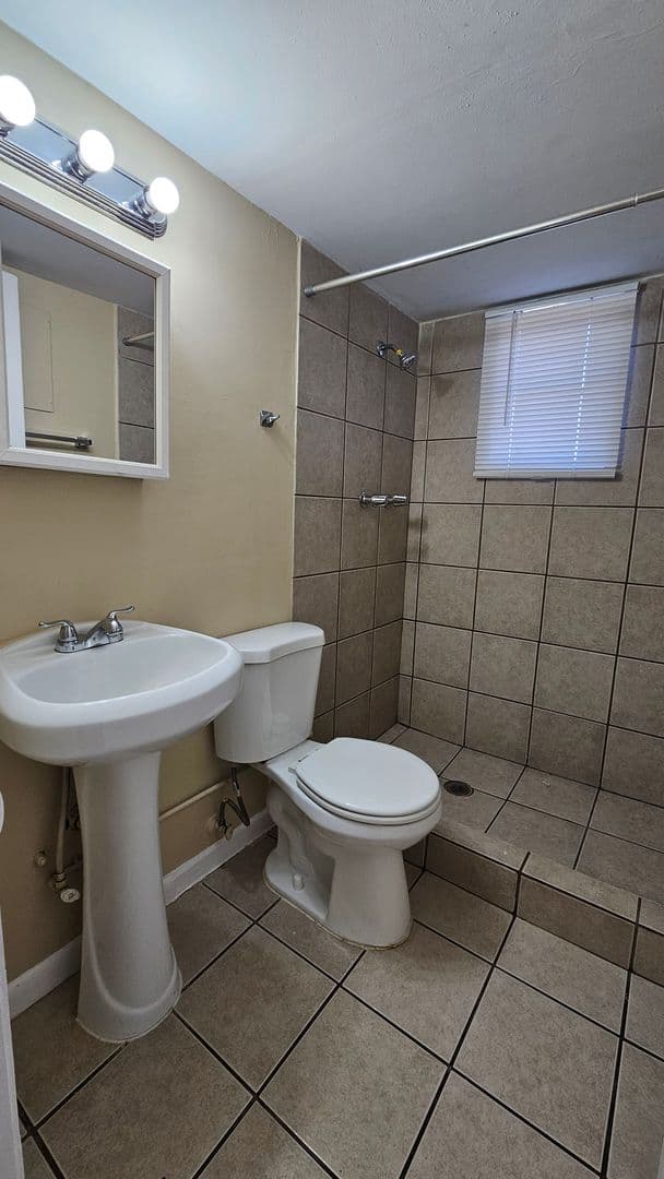 Tucson Apartment: 3414 E Bellevue St