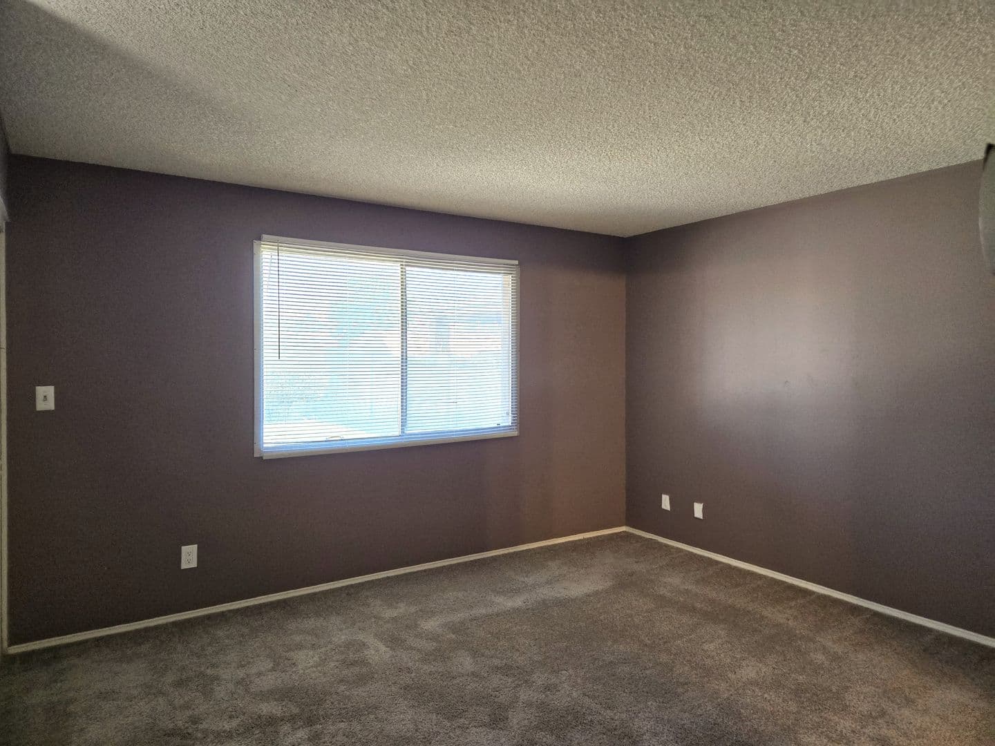 Glendale House: 4330 W Royal Palm Rd