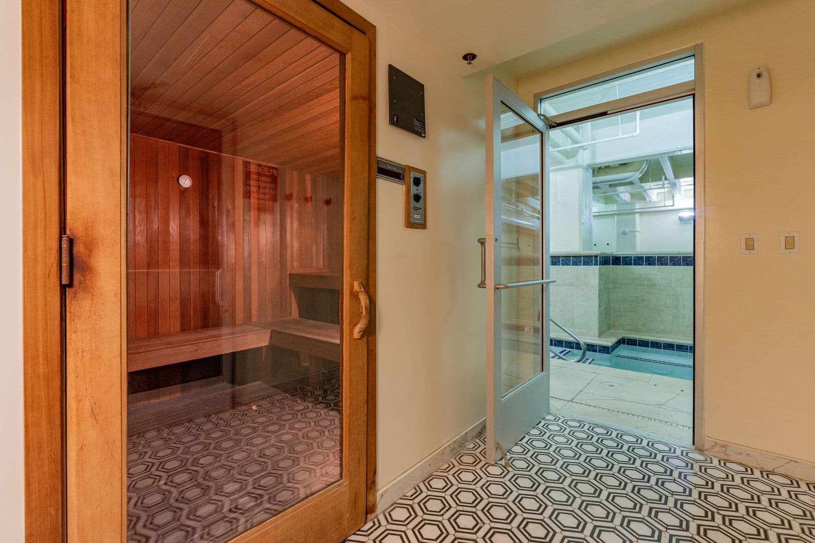Phoenix House: 114 W Adam St Unit 301