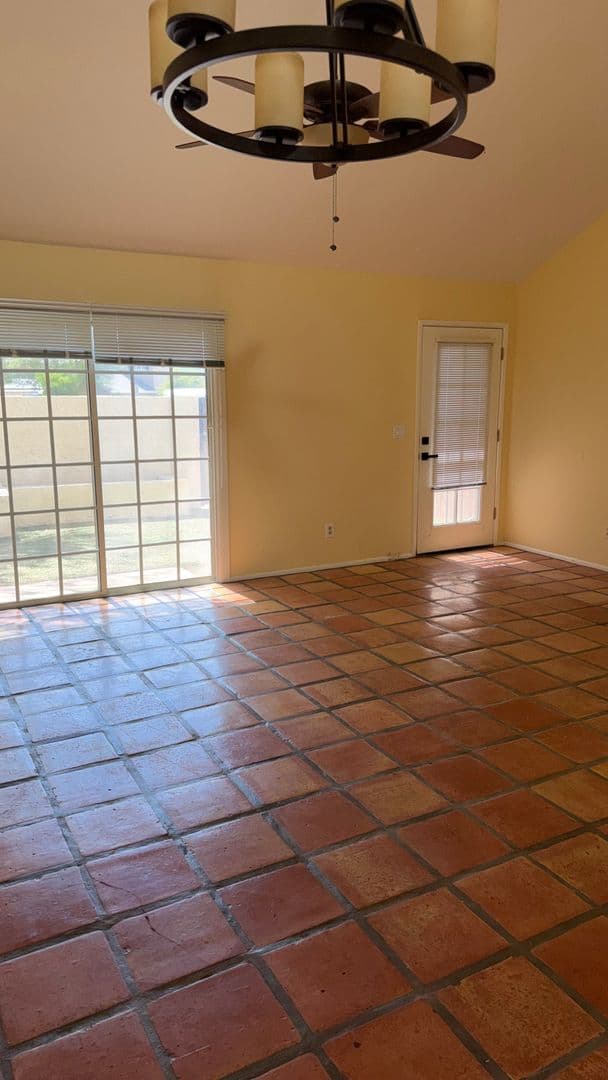 Phoenix Townhome: 9801 N. 5th St