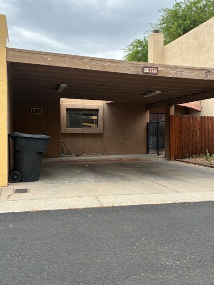 Tucson Condo: 4971 N. Via Carina