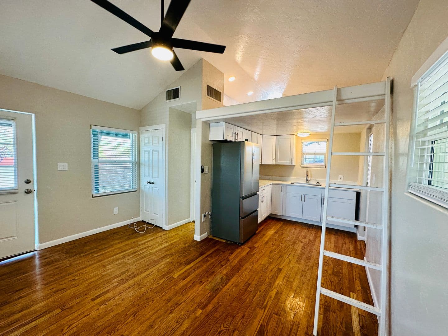 Tucson Apartment: 135-147 N Santa Rita Ave