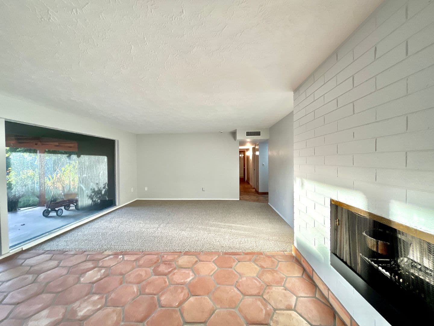 Phoenix House: 1741 E Mountain View Rd
