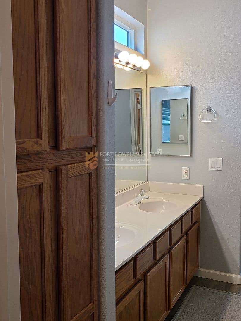 Surprise House: 17407 N Larkspur Lane