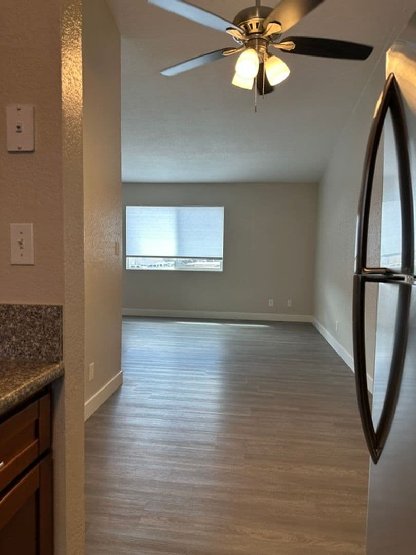 Mesa Apartment: 260 W 8th Ave Unit 223