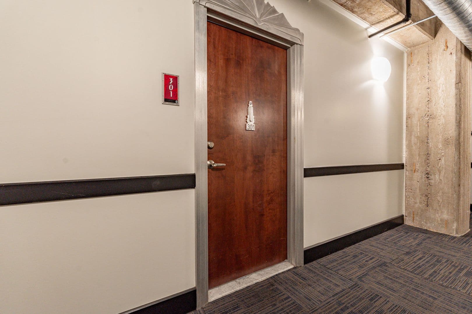 Phoenix House: 114 W Adam St Unit 301