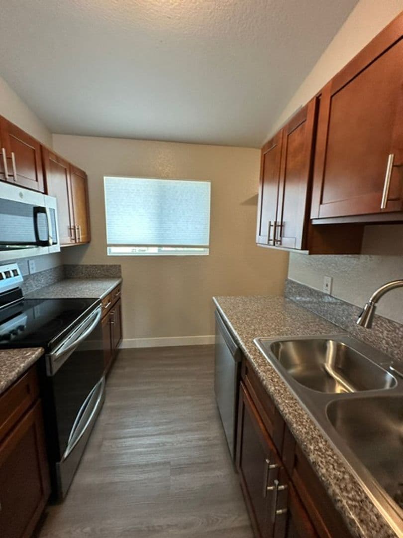 Mesa Apartment: 260 W 8th Ave Unit 223