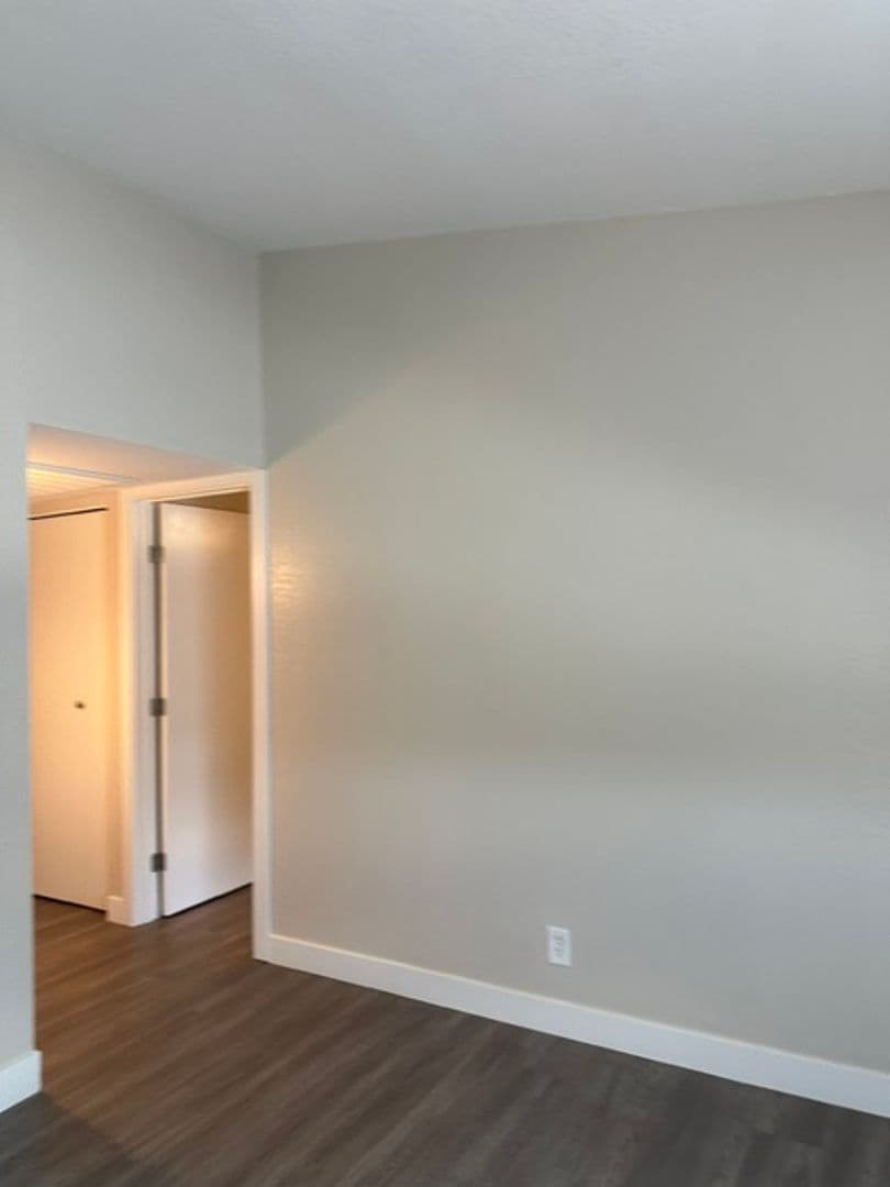 Mesa Apartment: 260 W 8th Ave Unit 223