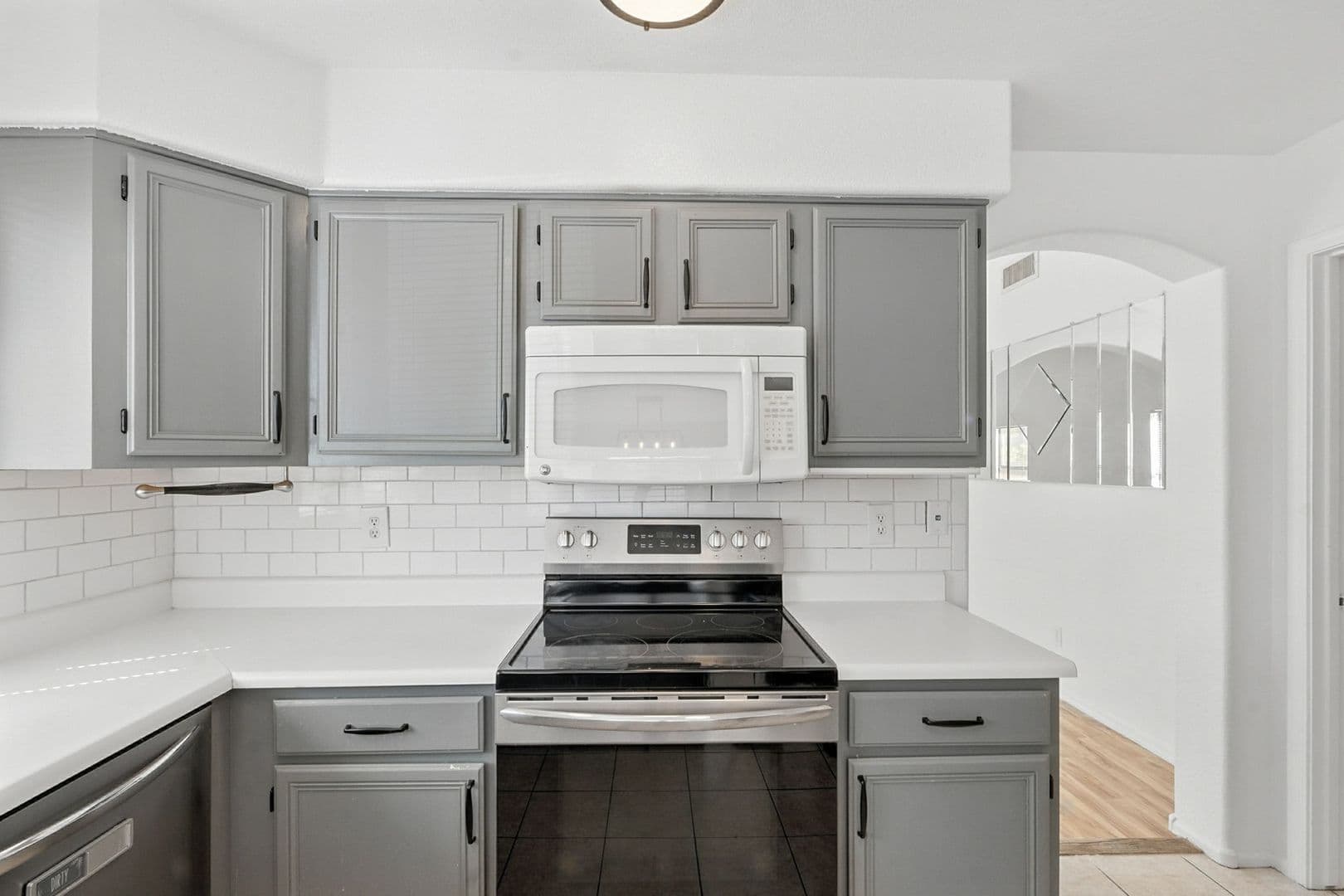 Phoenix House: 766 E Rosemonte Dr