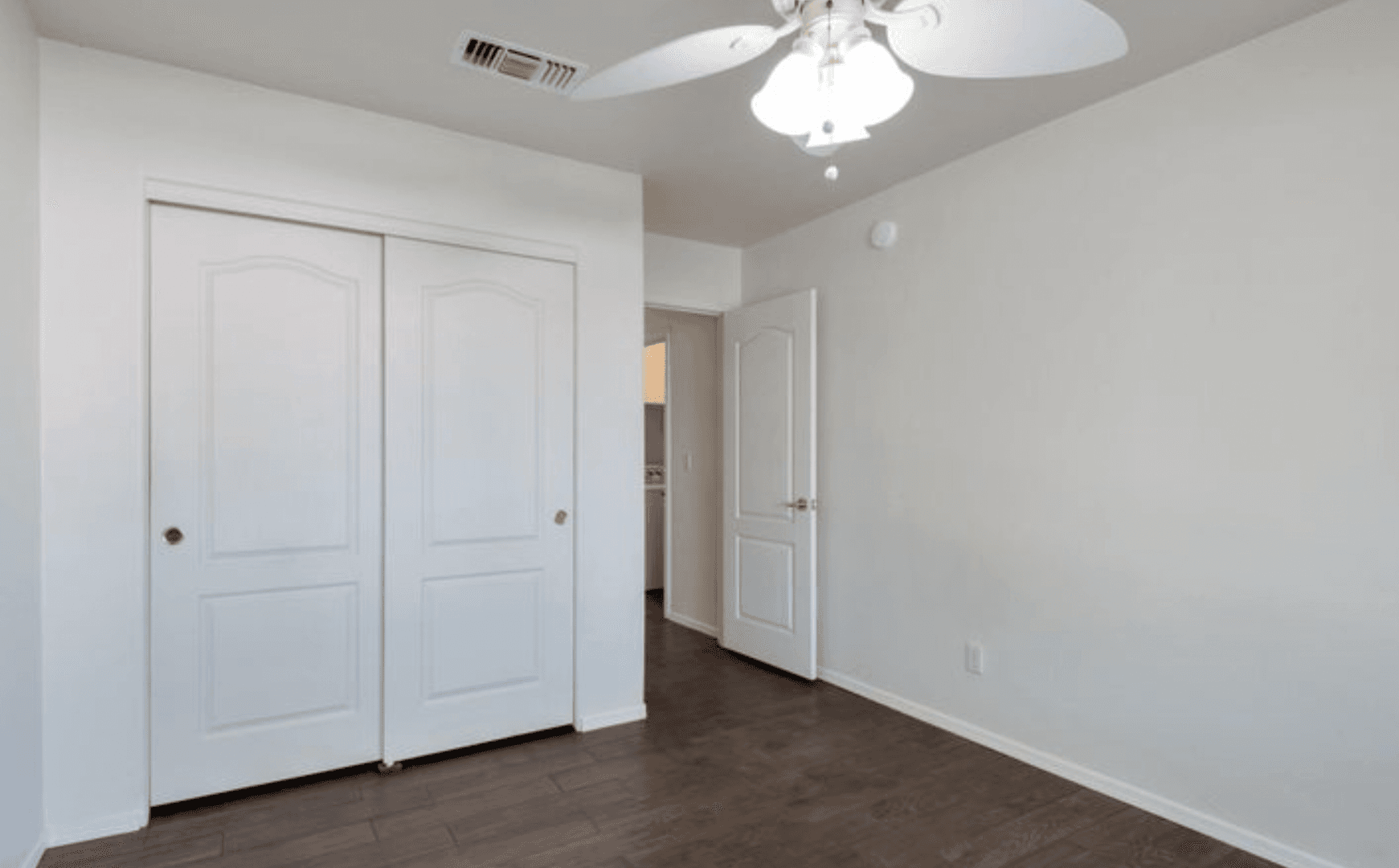 Tucson House: 355 W Greys Rd