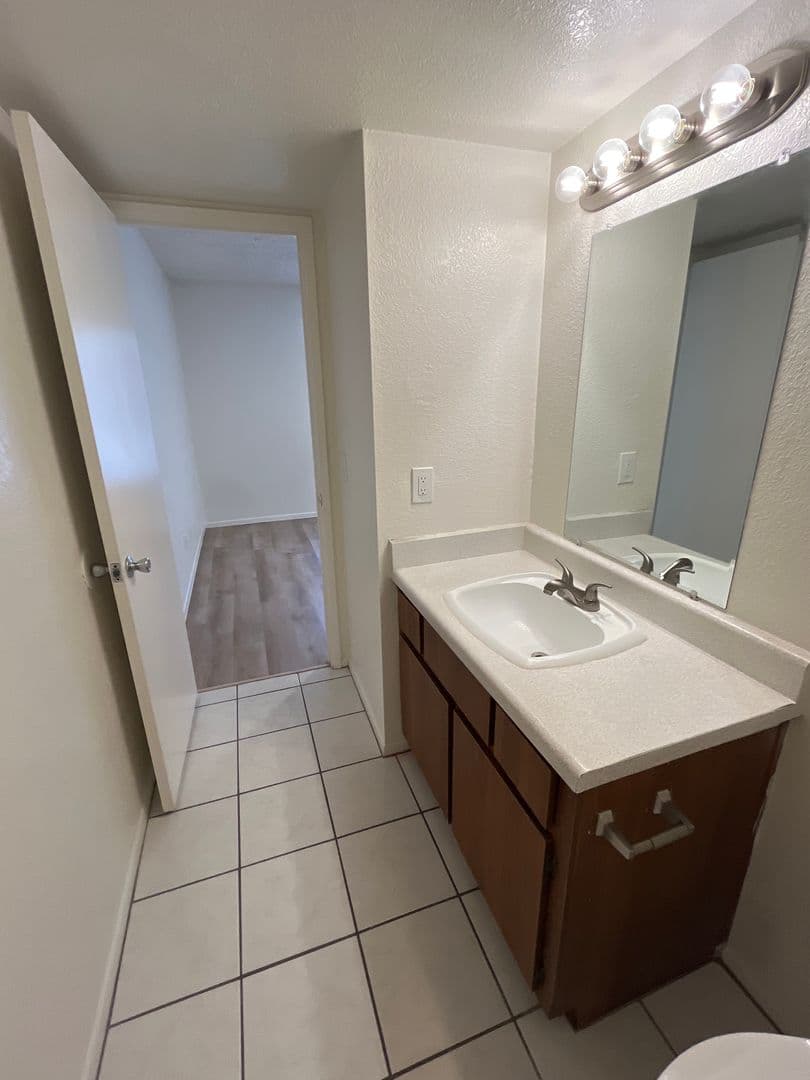 Tempe Apartment: 1201 S McClintock Dr