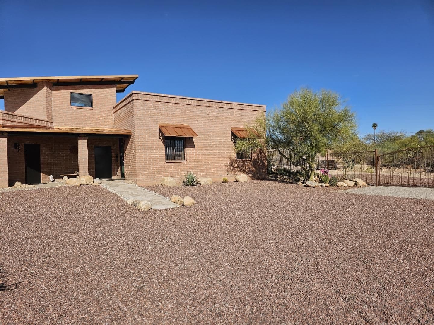 Tucson Townhome: 7040 N Montecatina Dr