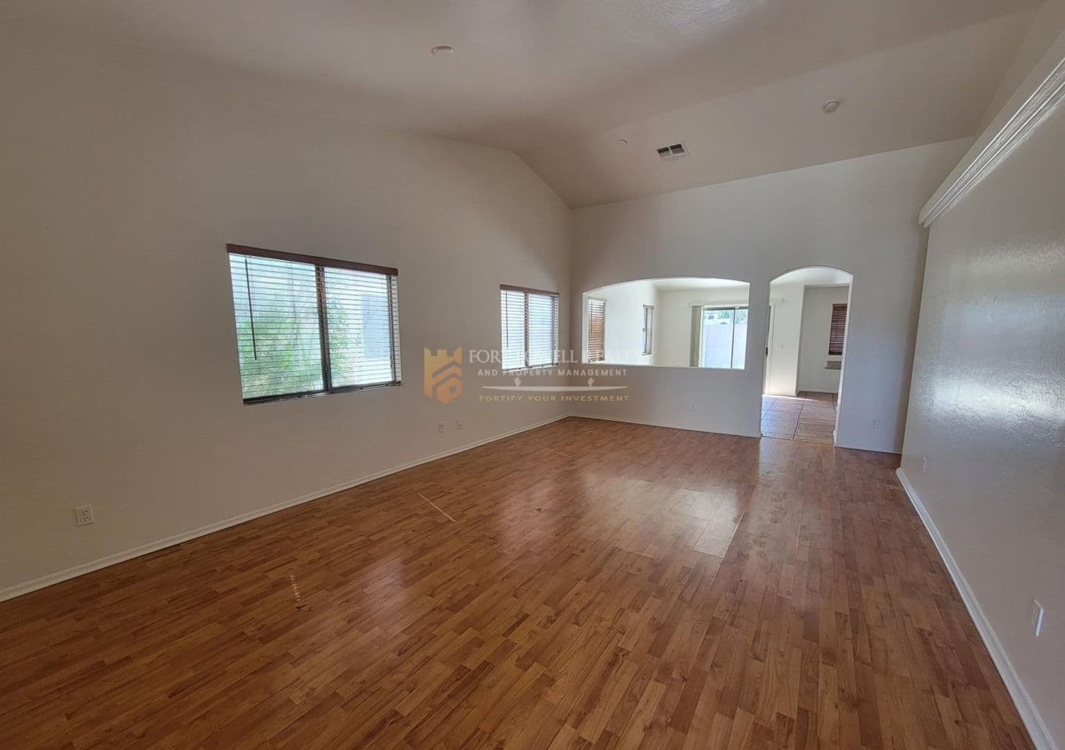 Phoenix House: 3133 W Huntington Dr