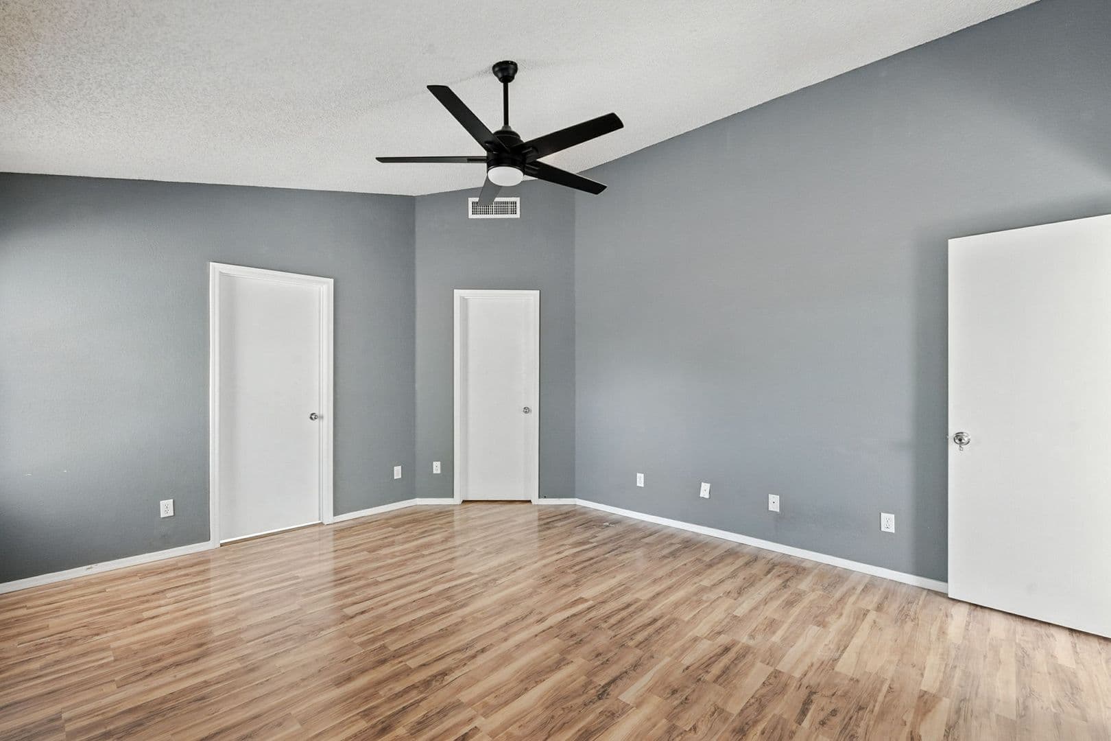 Phoenix House: 766 E Rosemonte Dr