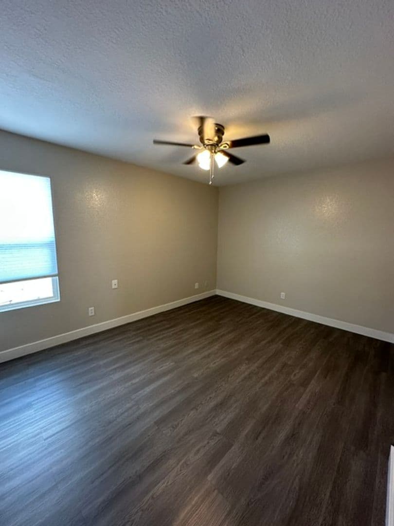 Mesa Apartment: 260 W 8th Ave Unit 223