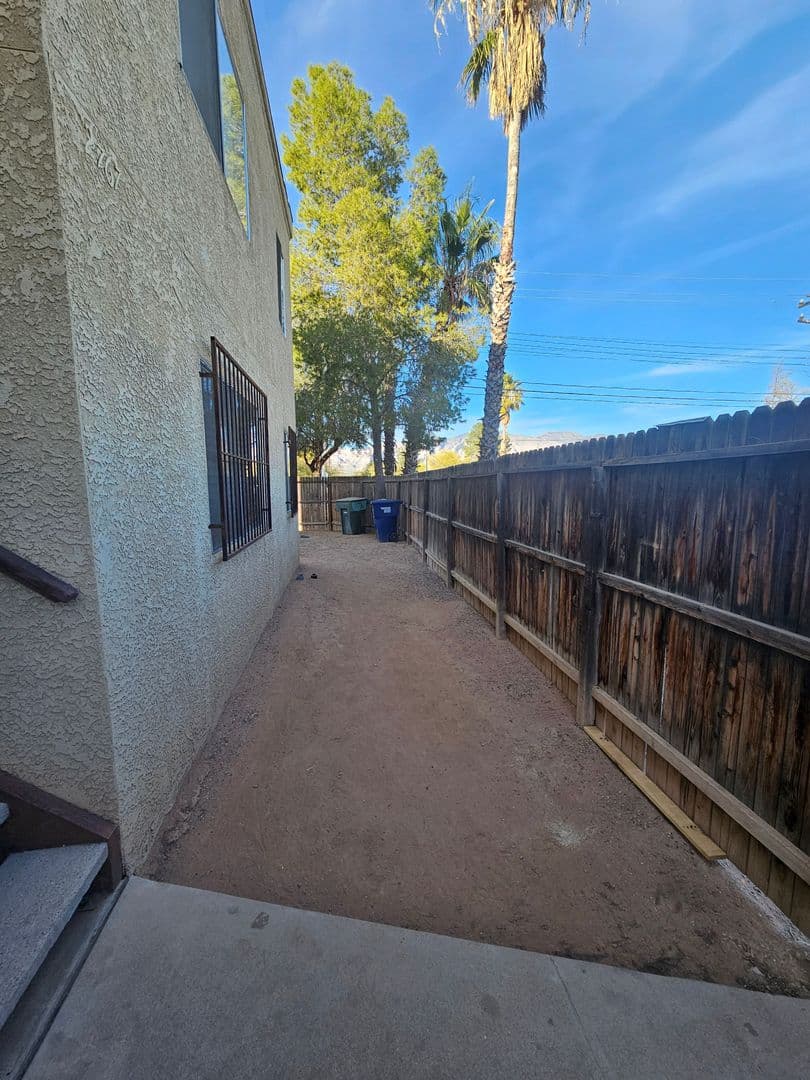 Tucson Apartment: 2763 N Edith Blvd