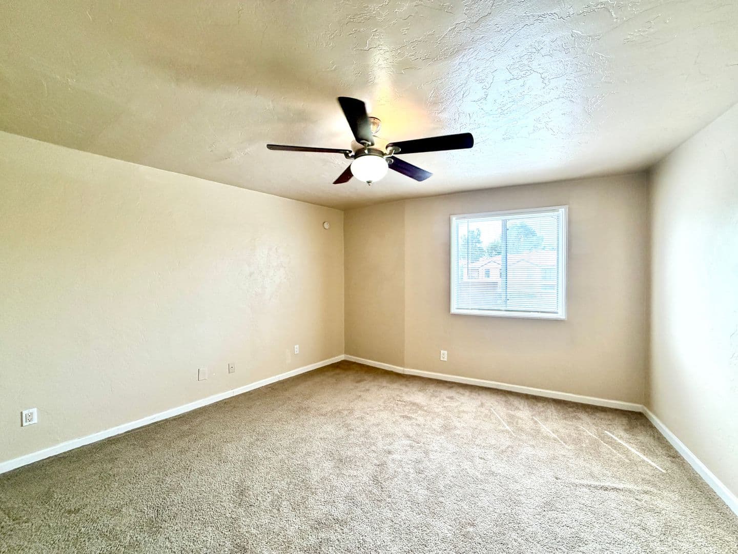 Tucson Apartment: 8750 E Cooper St