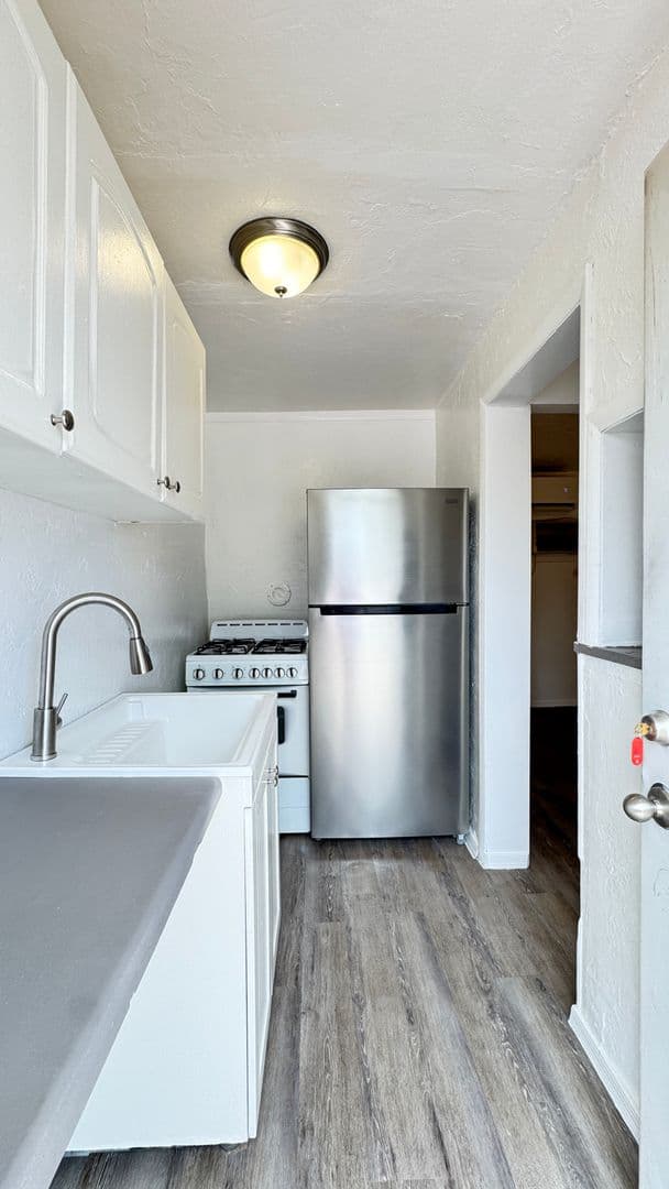 Tucson Apartment: 99 E Palmdale St