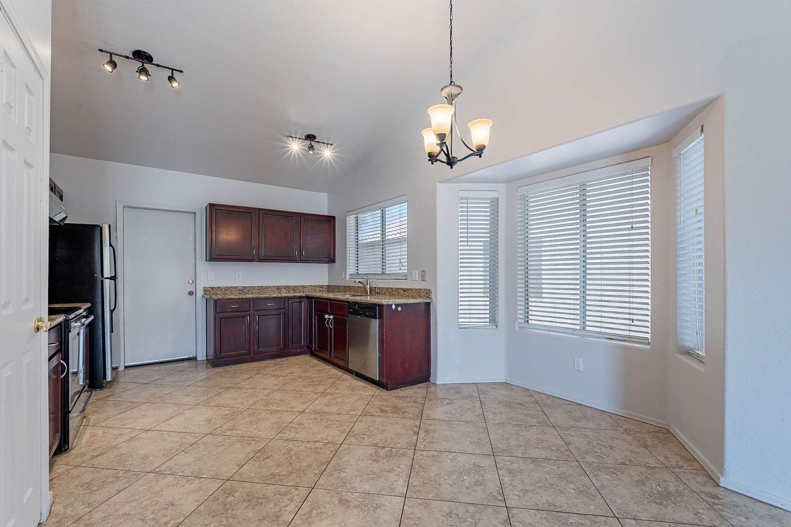 Chandler House: 5463 W Geronimo St