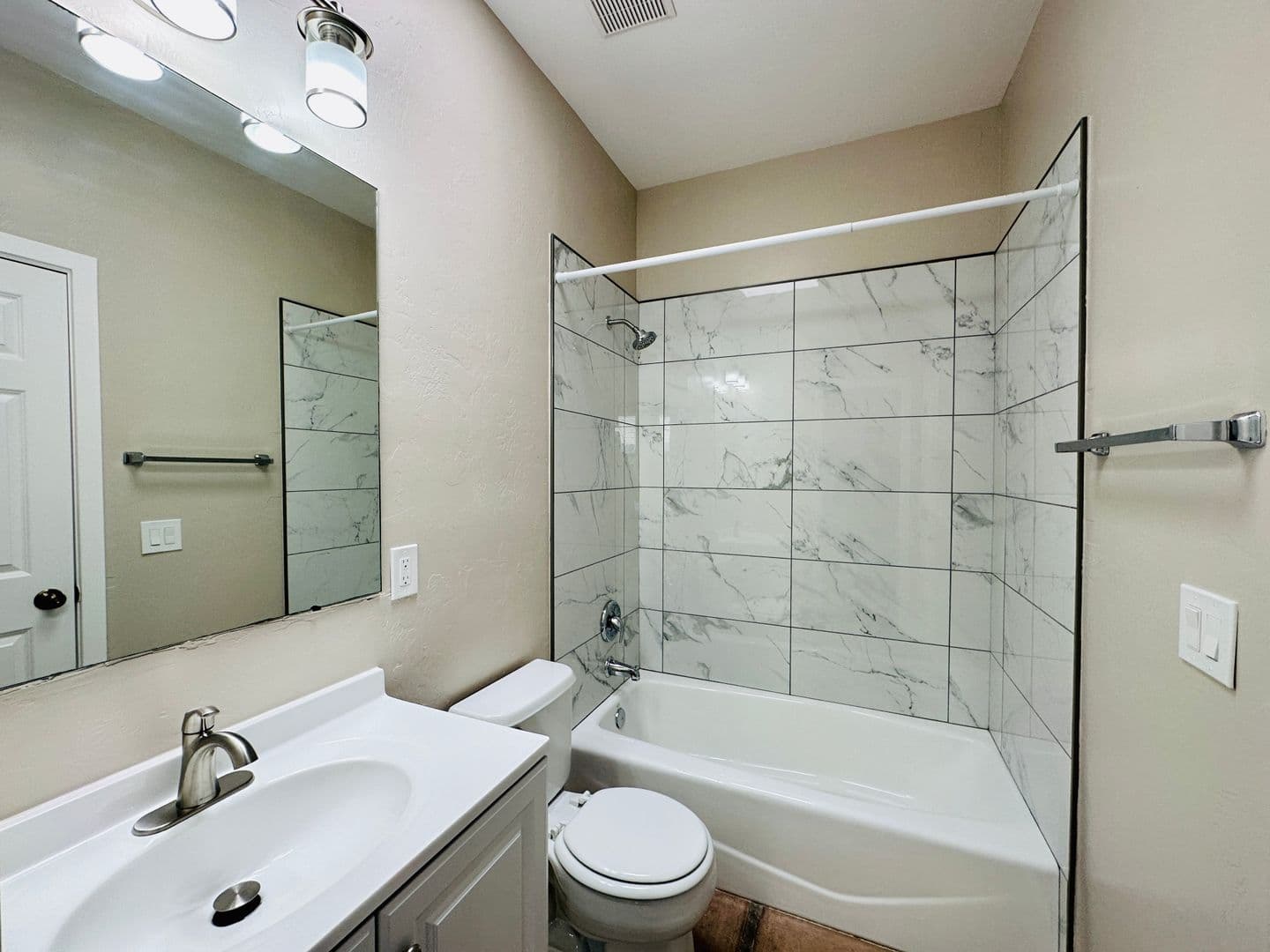 Tucson Apartment: 1142 E 9th St