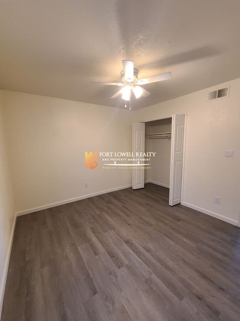 Youngtown Apartment: 11350 W Tennessee Ave Unit 21