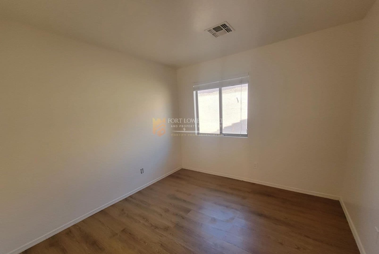 Phoenix House: 3133 W Huntington Dr