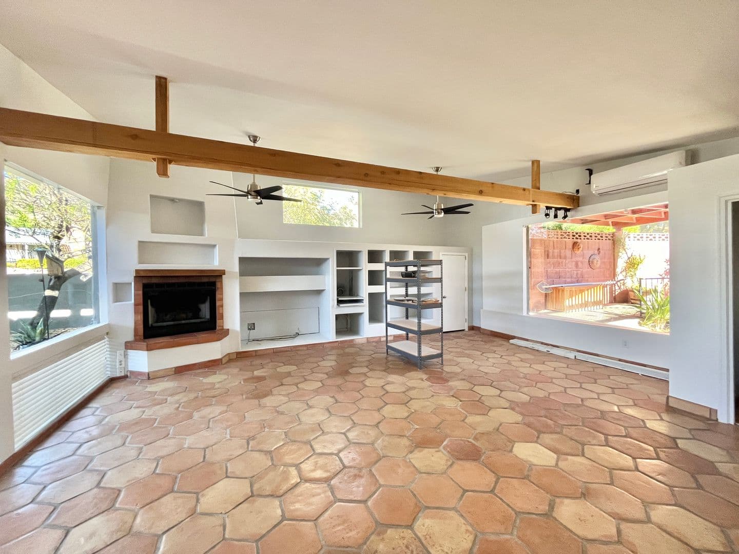 Phoenix House: 1741 E Mountain View Rd