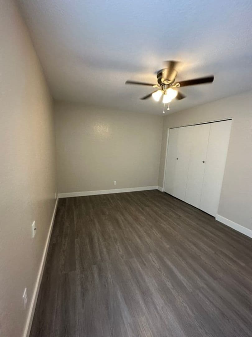 Mesa Apartment: 260 W 8th Ave Unit 223