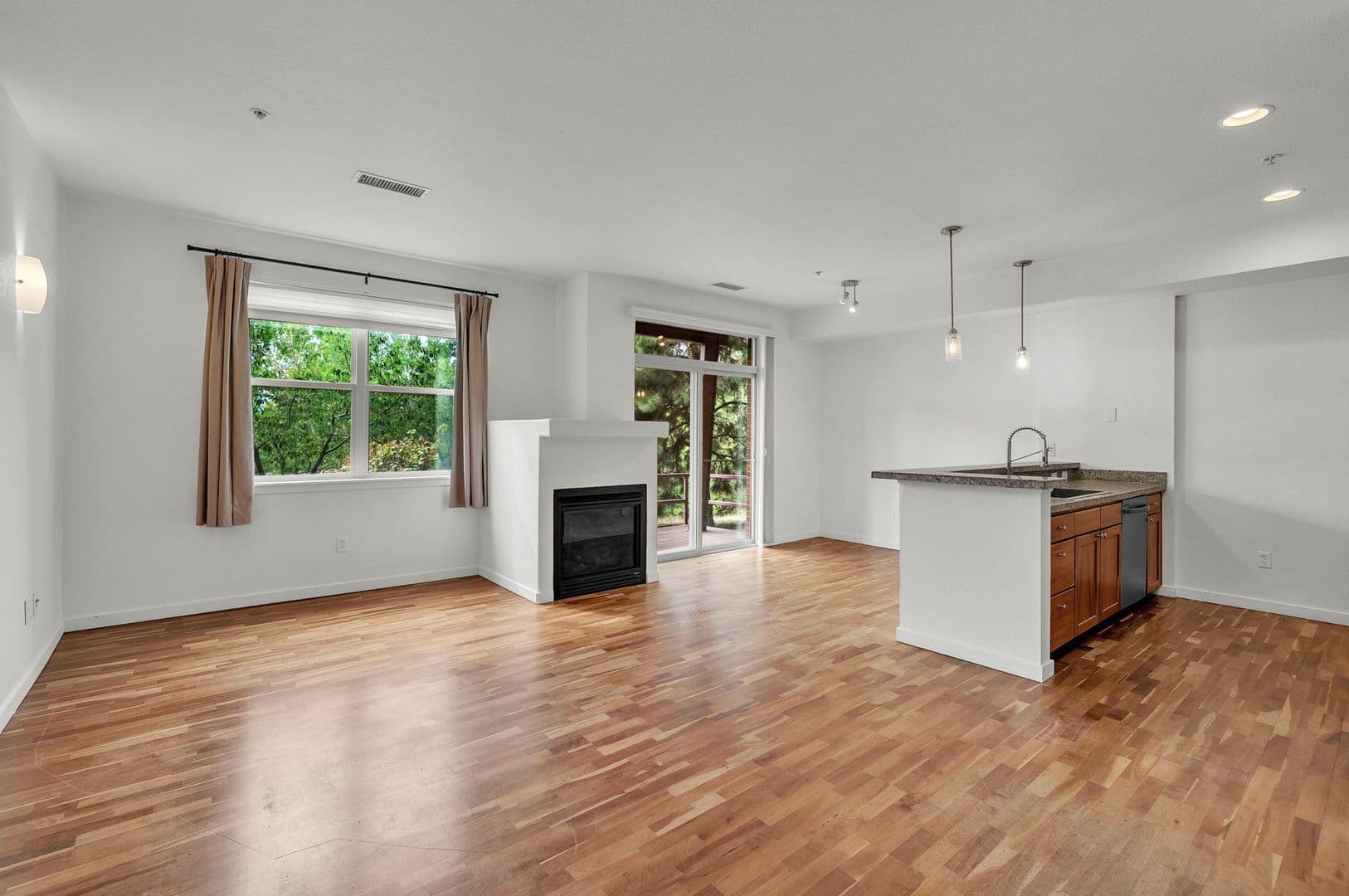 Boulder Condo: 2930 Bluff St #311