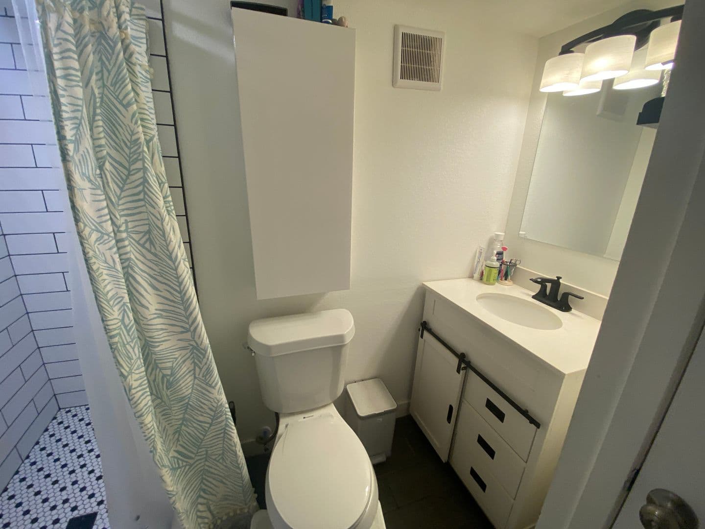 Denver House: 235 S Alcott St
