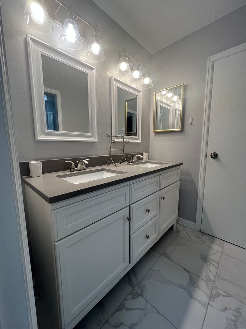 Arvada Townhome: 7863 W 87th Dr