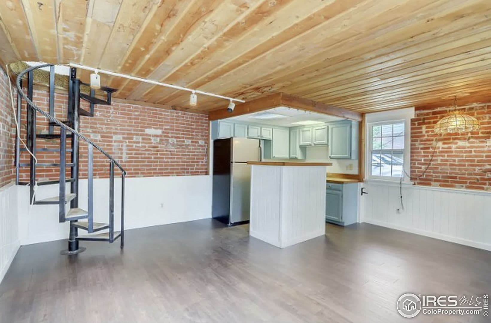 Boulder House: 919 Spruce St